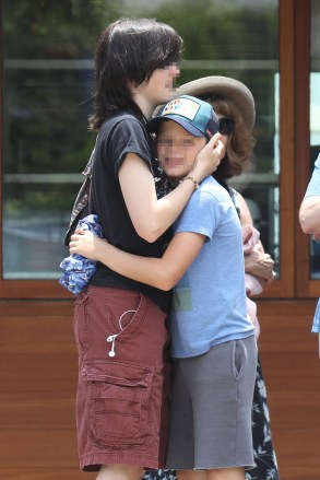 Jennifer Garner Hugs Ben Affleck’s Mom After School Run