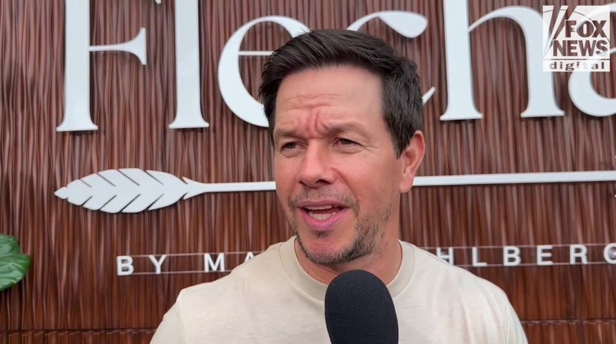 Mark Wahlberg Honors Fathers Day Giving Moms All the Credit