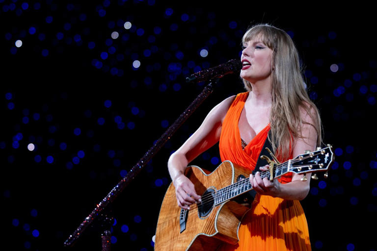 Taylor Swift Debuts Carolina and The Manuscript Live in Liverpool