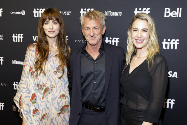 Dakota Johnson Discusses Roles in Daddio Celine Song and Challengers