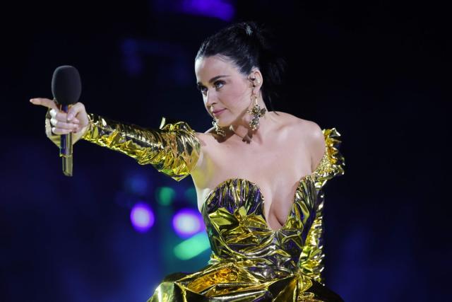 Katy Perry’s Album Sparks Debate on Comeback