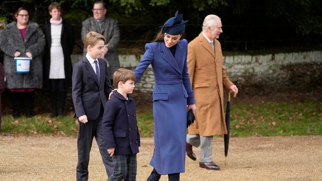 Princess Kate’s Parents Appear After Cancer Diagnosis