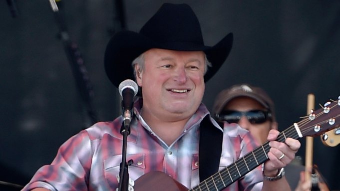 Country Star Mark Chesnutt Cancels Shows Following Emergency Quadruple Bypass Surgery