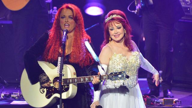 Wynonna Judd Shares She Communicates with Late Mother Naomi During Performances