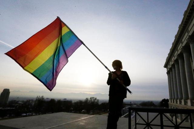 Poll finds majority of Republicans once again disapprove of gay marriage