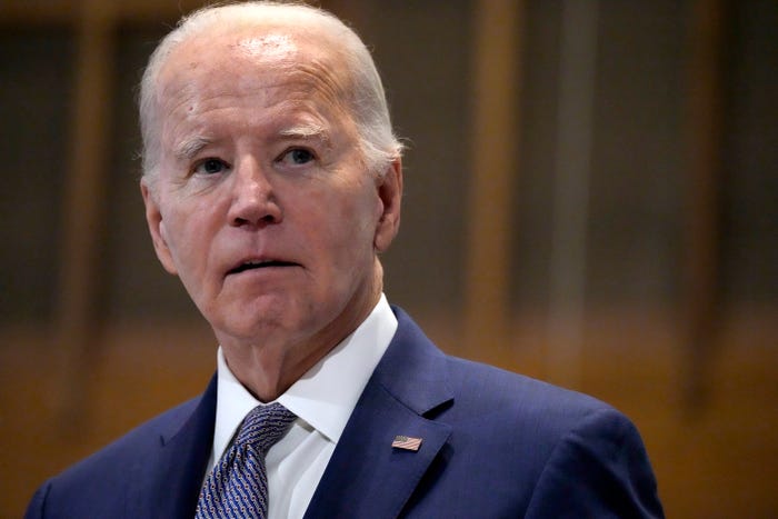 Advisors suggest Biden avoid highlighting White House successes in debate
