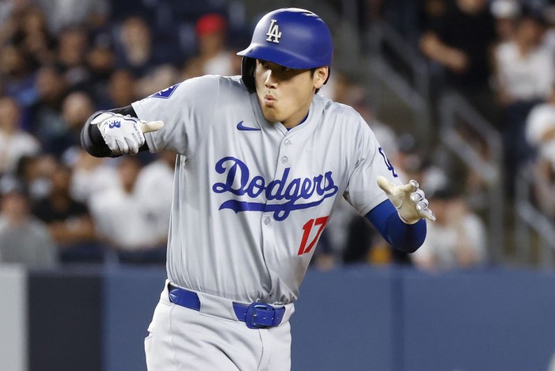 Watch Dodgers’ batboy saves Shohei Ohtani from foul ball with barehanded catch