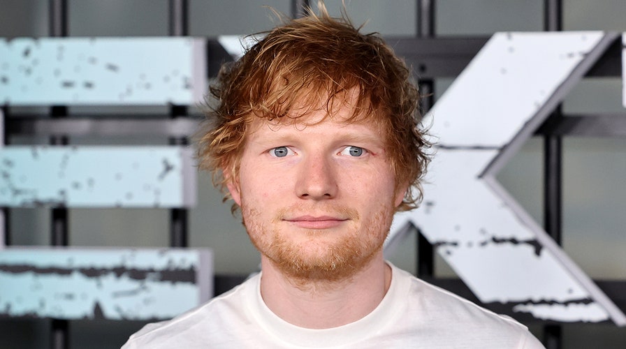 Ed Sheeran Hasn’t Used A Phone Since 2015